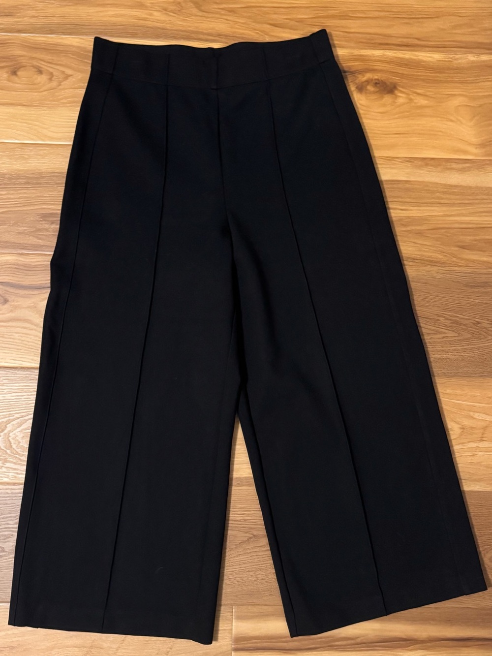 Jones & Co Black Wide Leg cropped pants - Size Large